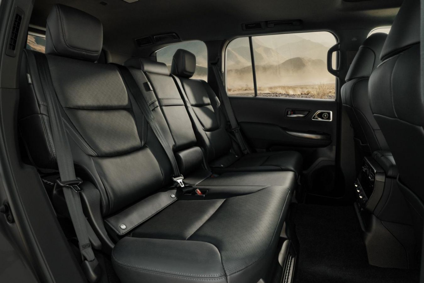 Το Toyota Land Cruiser 300 έγινε υβριδικό με 457 άλογα!